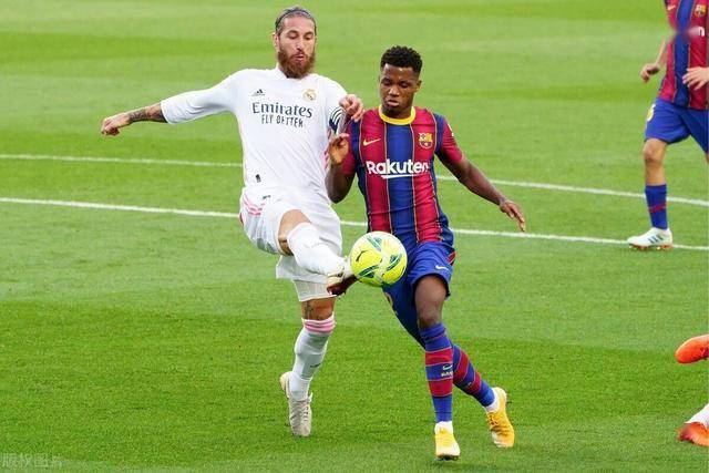  沃尔夫斯堡进攻端多点开花大胜弱旅止颓势