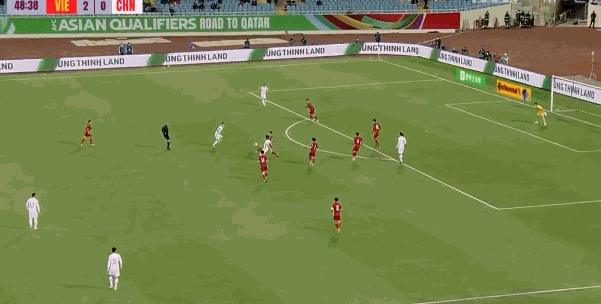  亚特兰大定位球战术奏效，三次角球配合敲开对手大门